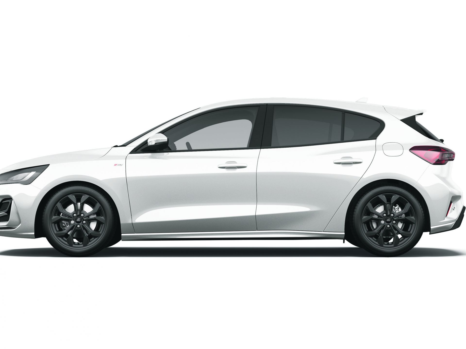 oferta archipielago renting FORD FOCUS BERLINA ST-LINE 2022 4